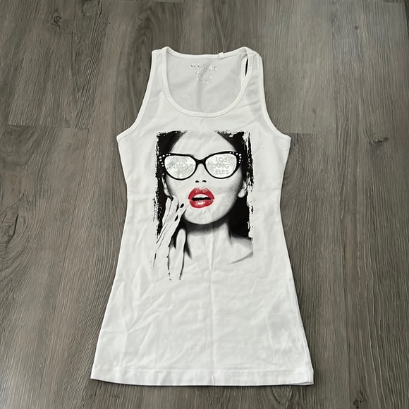 Guess Tops - Absolutely gorgeous top 🤍. Size XS